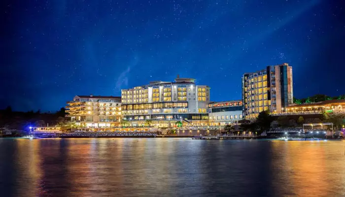 هتل کاریزما دلوکس کوش آداسی